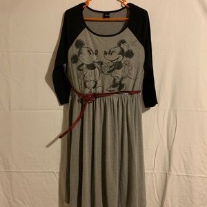 Torrid Disney Mickey Mouse 3/4 sleeve dress